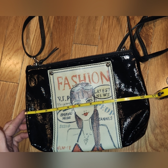 BRIGHTON BAG PATENT FASHION GLAMOR NICE SHAPE CROSSBODY - Picture 13 of 15